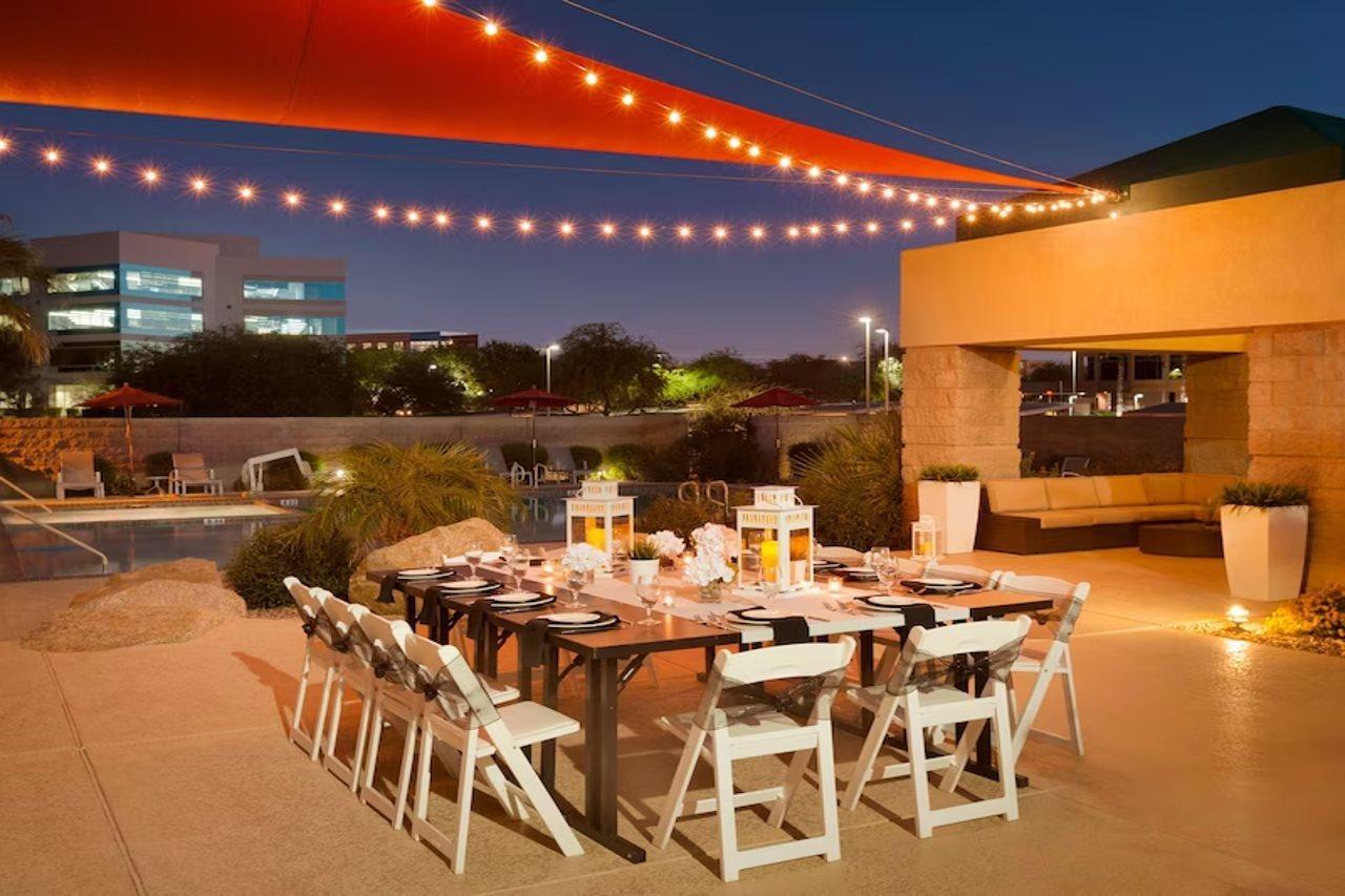 Radisson Hotel Phoenix Airport Exterior foto